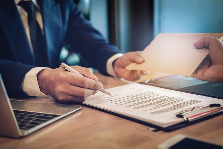 Fee-Only Wealth Management Vs. Commission-Based Financial Advice: Let’s Compare
